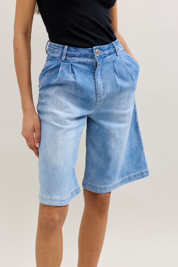 Color:Jean bleu clair, Bermuda Margaux Chino à Pinces - Vue 5 - Place du Jour