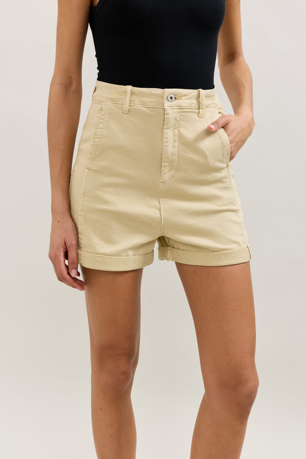 Color:Camel, Short Lou Coupe Ballon - Vue 4 - Place du Jour