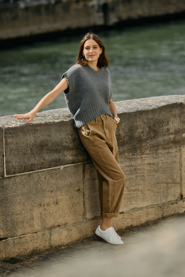Color:Taupe,Pantalon ballon velours Élise - Pantalon femme - Place du jour
