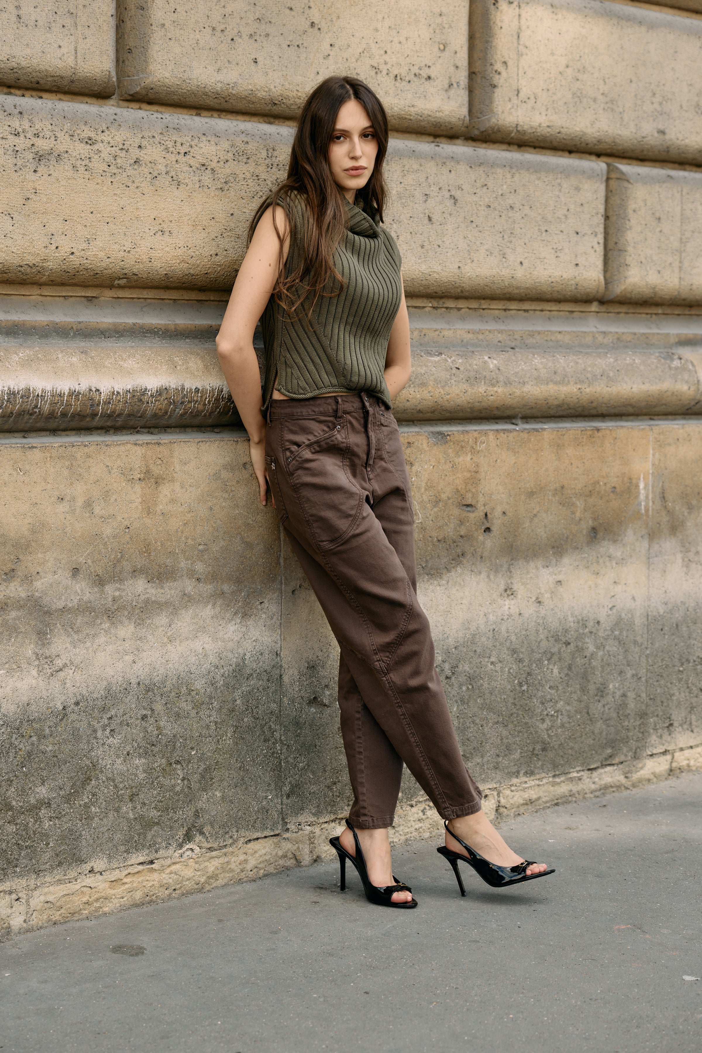 Choco, Pantalon ballon, moderne, tendance, Place du jour Choco, Pantalon ballon, moderne, tendance, Place du jour