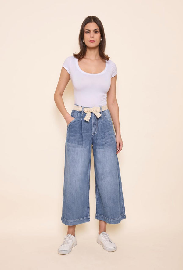 Color:Jean bleu, Pantalon Iris Jupe Culotte Fluide - Vue de face - Place du Jour