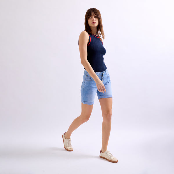 Color:Jean bleu clair, Short taille haute boutons fantaisies place du jour