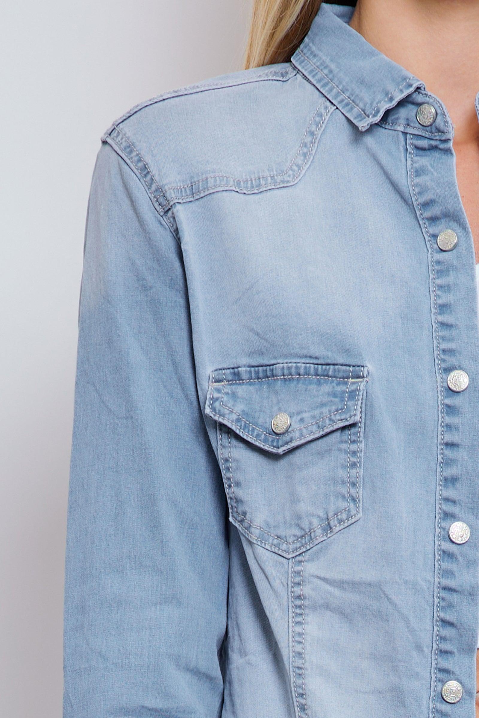 Jean bleu clair,Chemise Luna Classique en Jeans Cintrée - Jean Femme - Place du Jour Jean bleu clair,Chemise Luna Classique en Jeans Cintrée - Jean Femme - Place du Jour