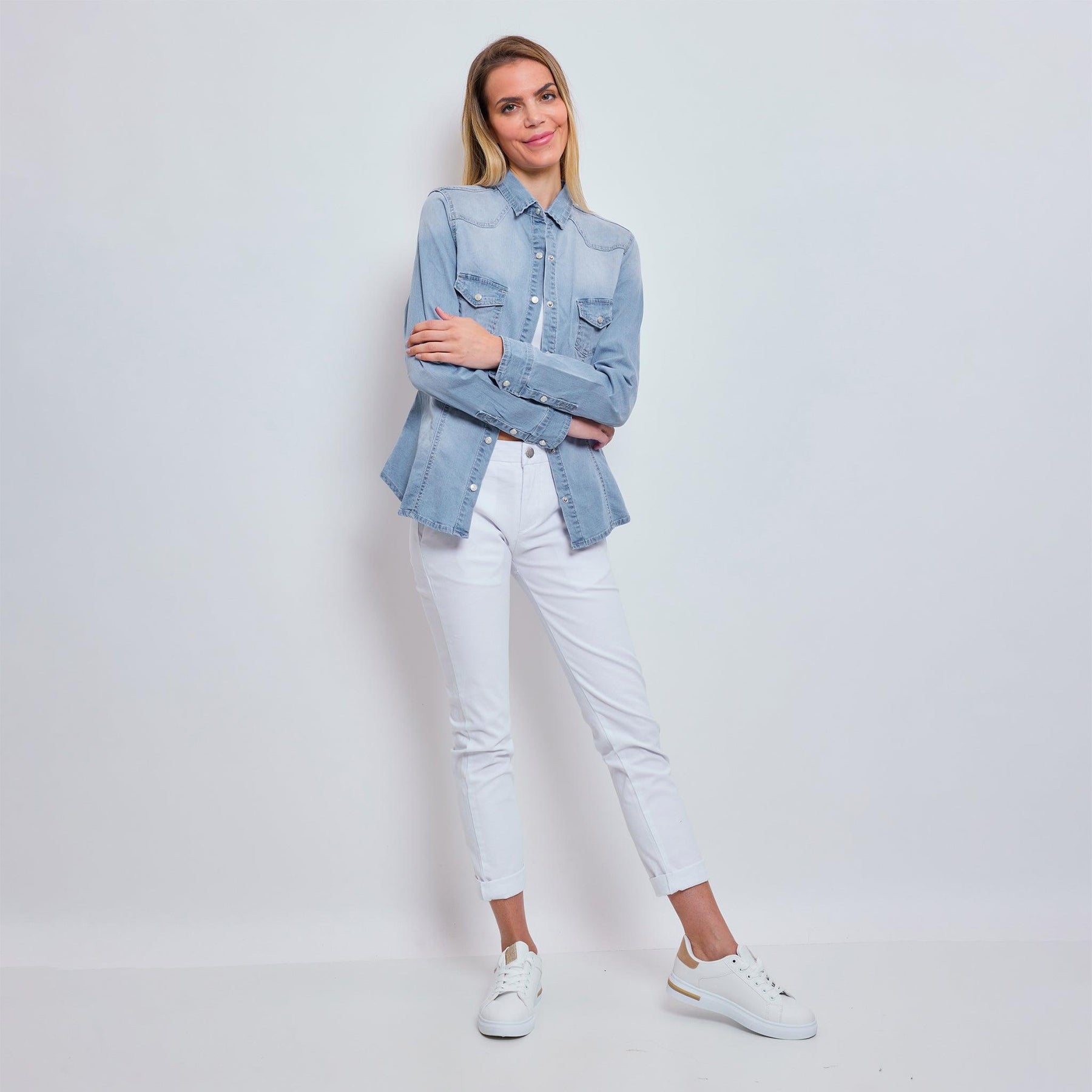 Jean bleu clair,Chemise Luna Classique en Jeans Cintrée - Jean Femme - Place du Jour Jean bleu clair,Chemise Luna Classique en Jeans Cintrée - Jean Femme - Place du Jour