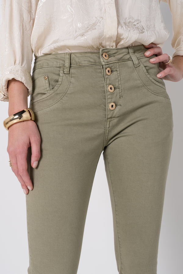 Boyfriend Taille Haute à Boutons