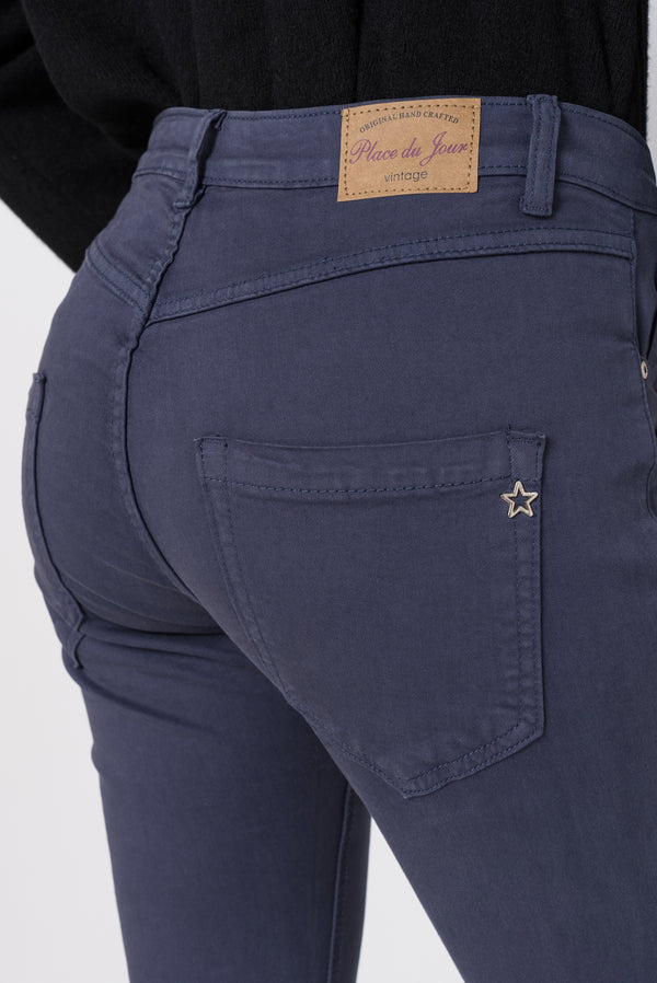 Color:Marine ,Boyfriend avec boutons fantaisies - Pantalon Couleurs Femme - Place du jour