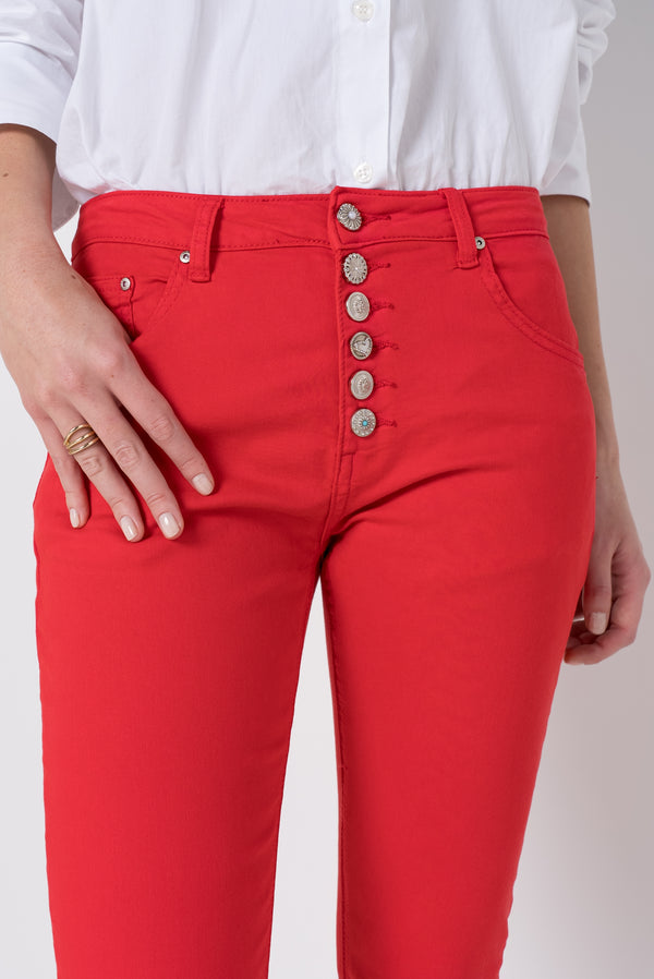 Color:Rouge ,Boyfriend avec boutons fantaisies - Pantalon Couleurs Femme - Place du jour