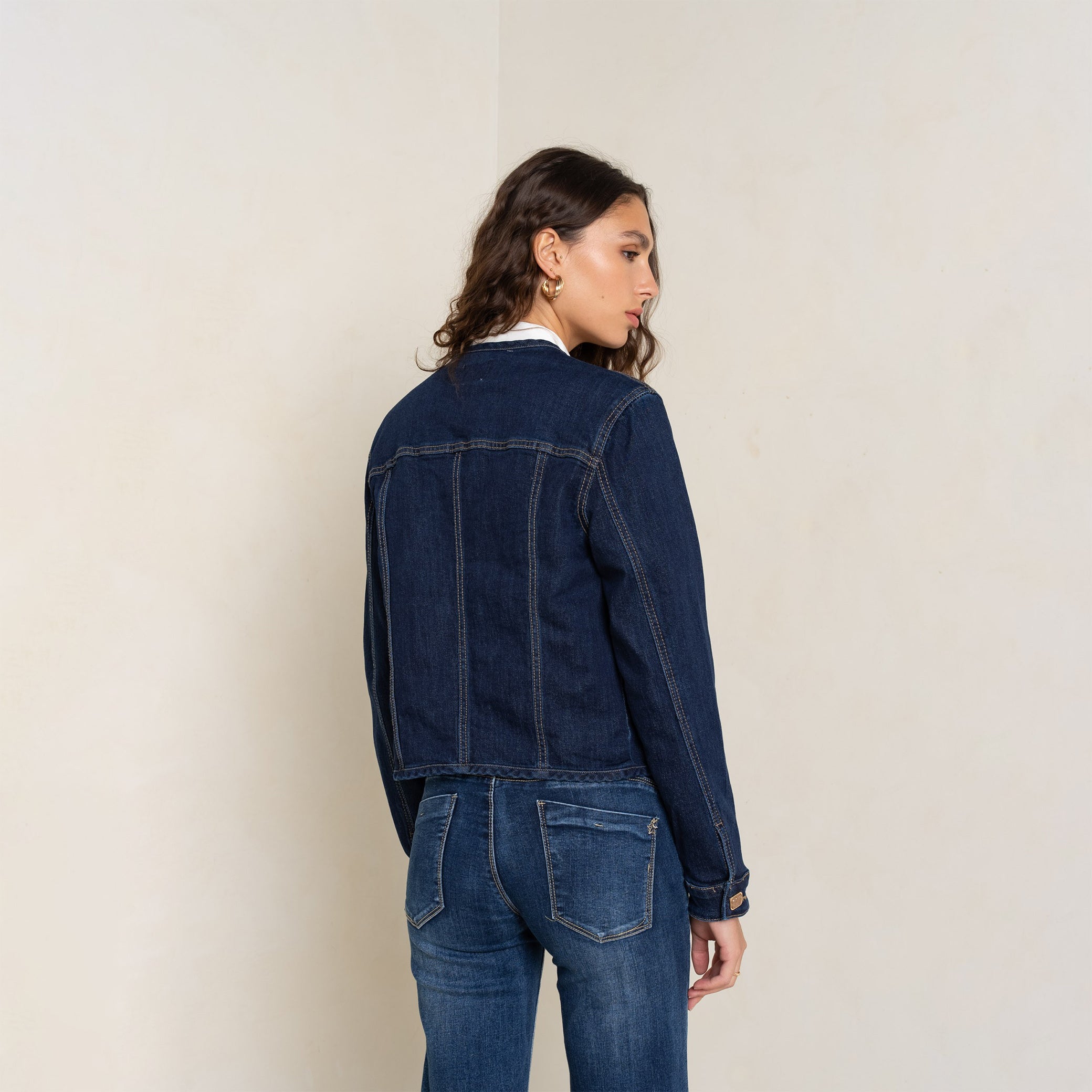 Jean brut,Veste en jean brut sans col - Veste femme - Place du jour Jean brut,Veste en jean brut sans col - Veste femme - Place du jour