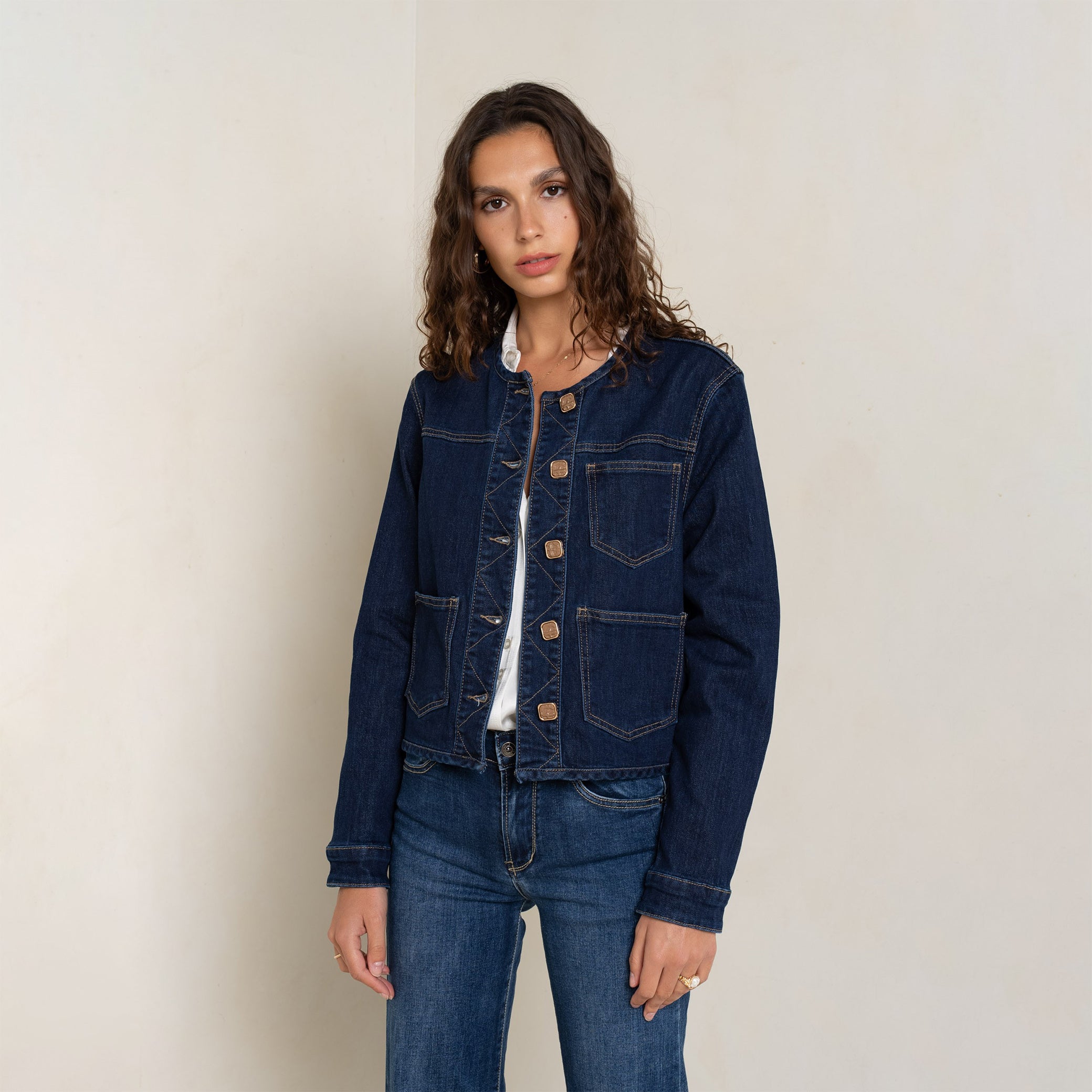 Jean brut,Veste en jean brut sans col - Veste femme - Place du jour Jean brut,Veste en jean brut sans col - Veste femme - Place du jour