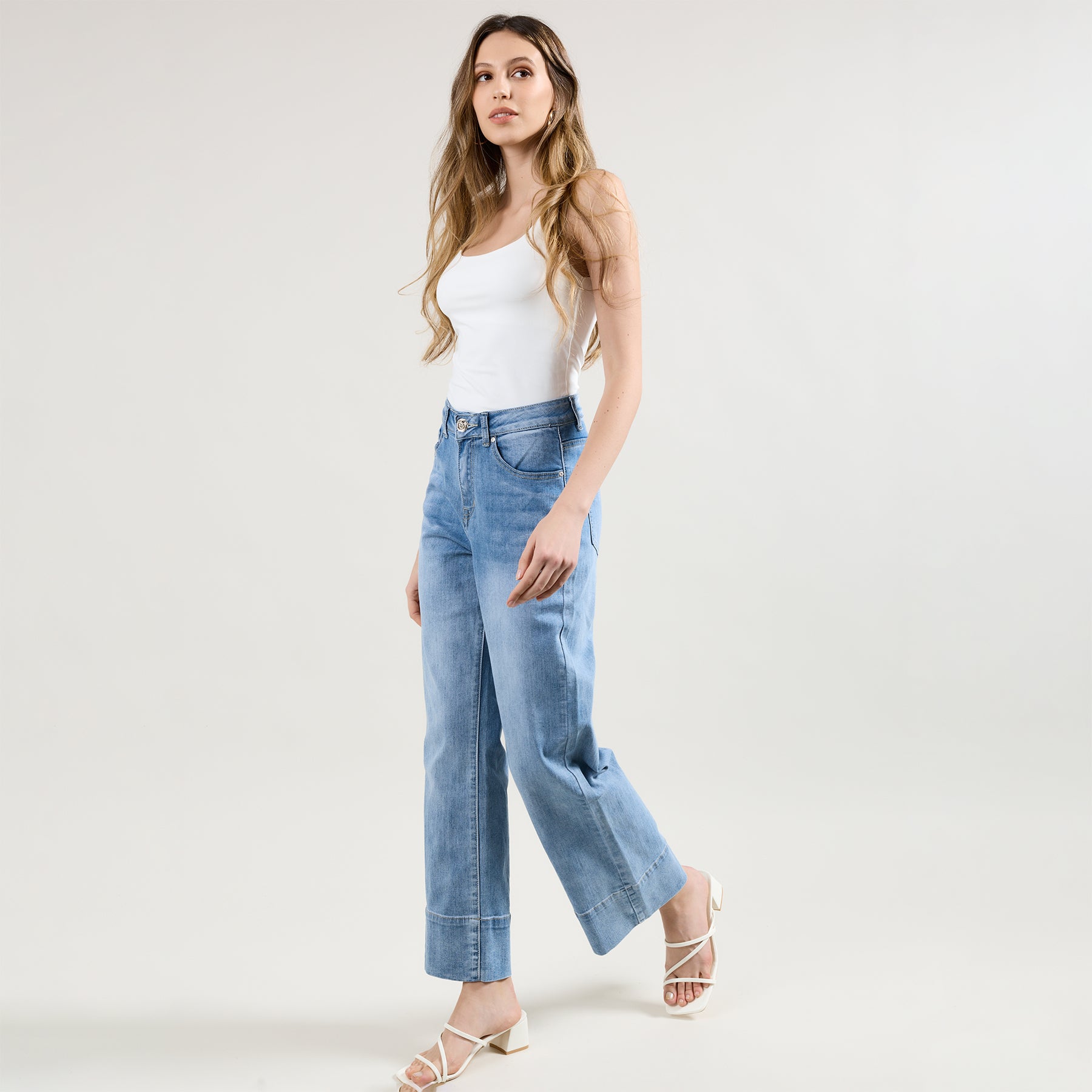 Jean bleu clair,Pantalon coupe droite ourlet marqué - Jean femme - Place du jour