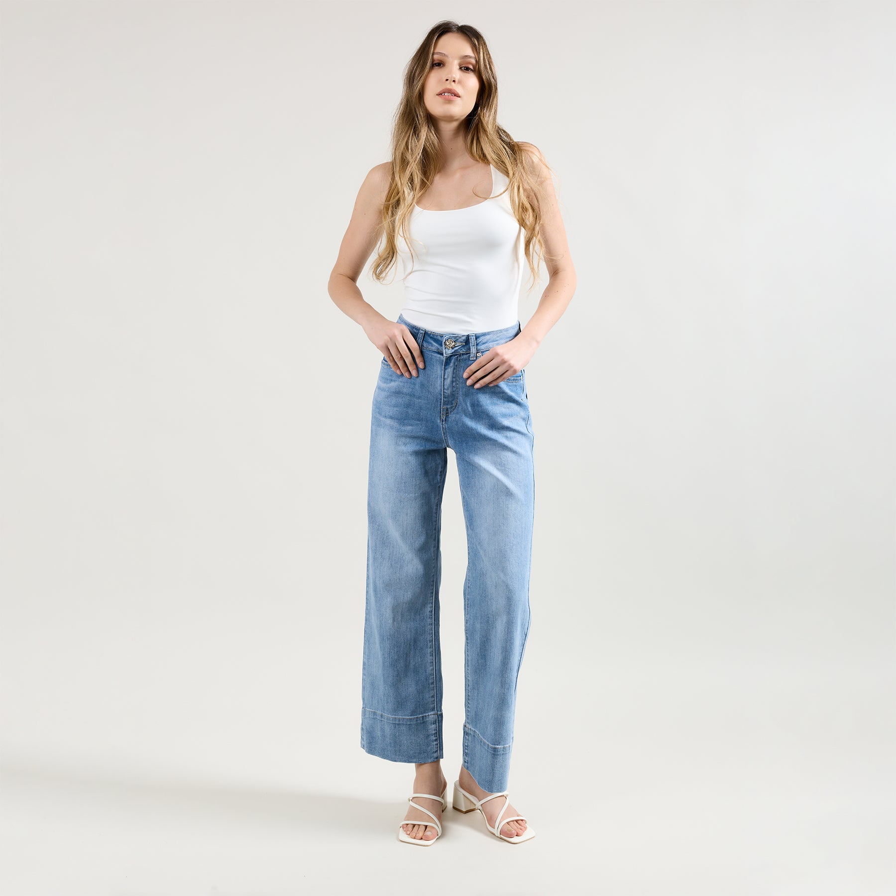 Jean bleu clair,Pantalon coupe droite ourlet marqué - Jean femme - Place du jour