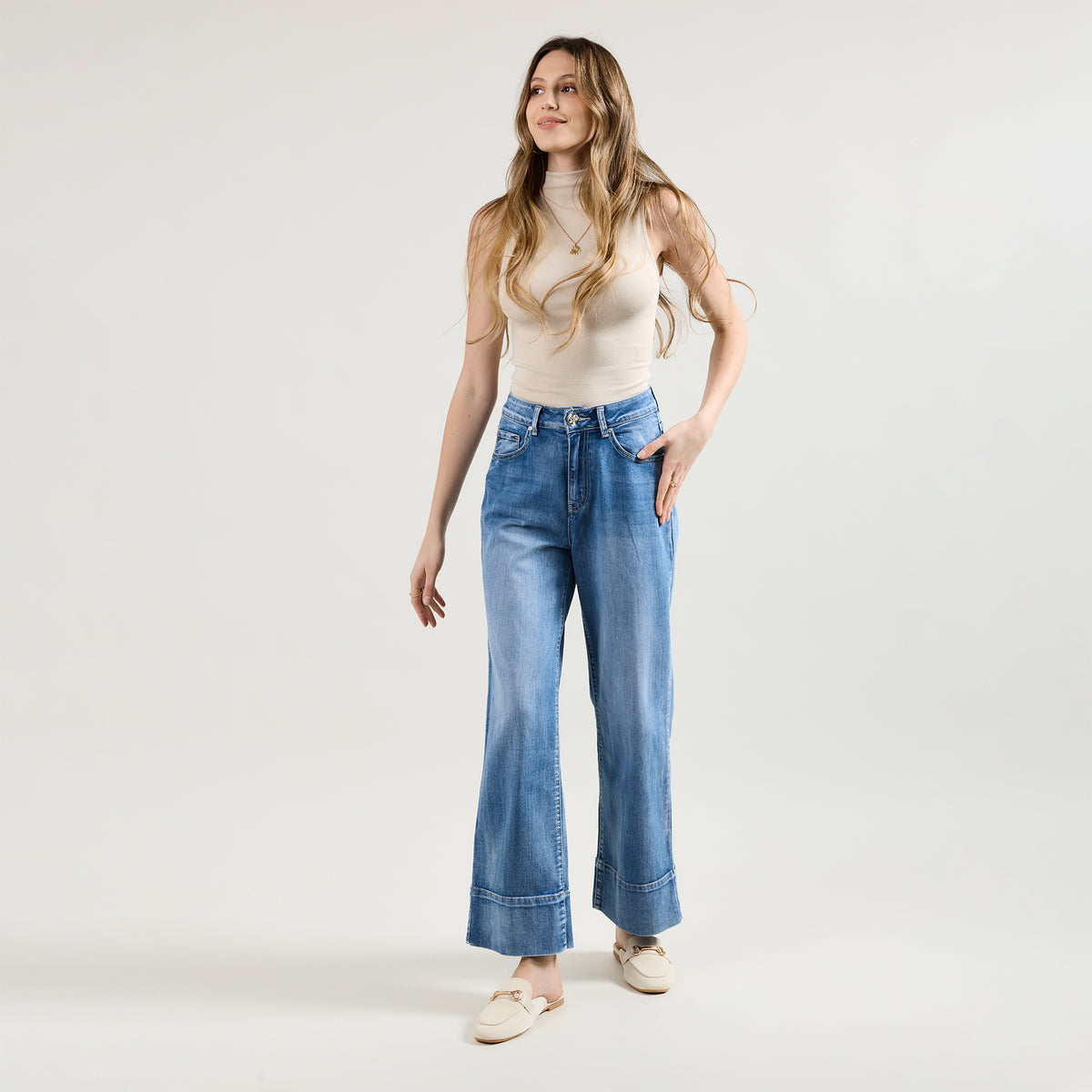 Jean bleu,Pantalon coupe droite ourlet marqué - Jean femme - Place du jour