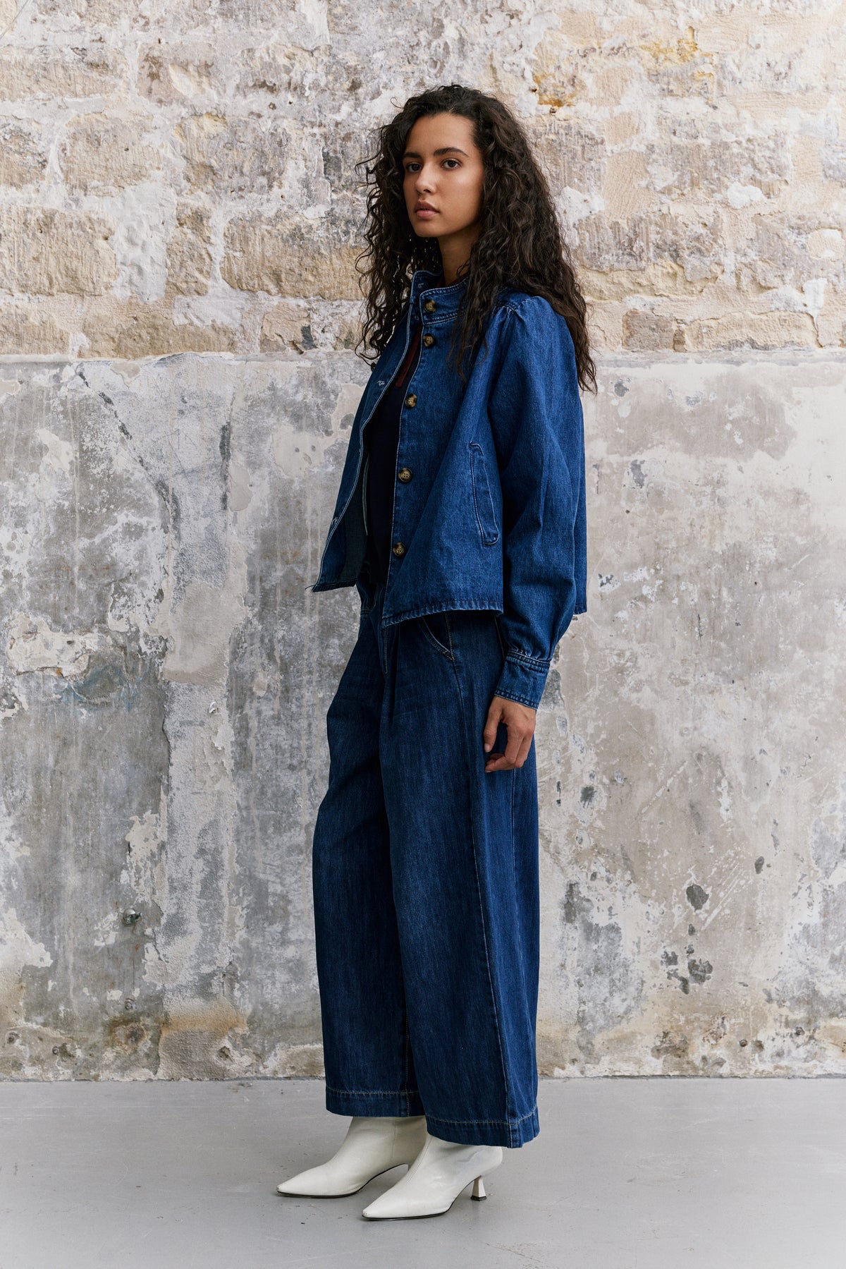 Jean bleu, Jupe-Culotte en Jean Brut à Plis - Vue 2 - Place du Jour
