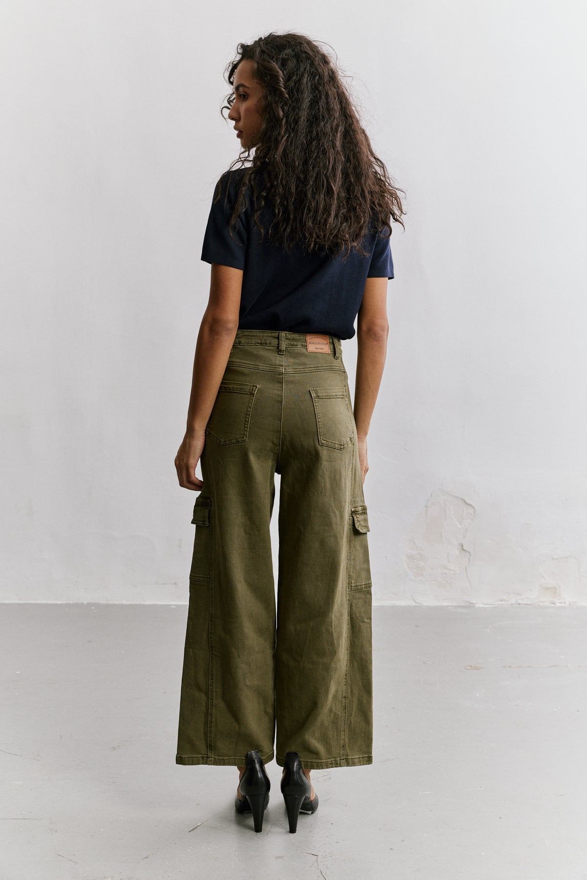 Kaki foncé, Pantalon Cargo Taille Haute Coupe Droite - Vue 5 - Place du Jour
