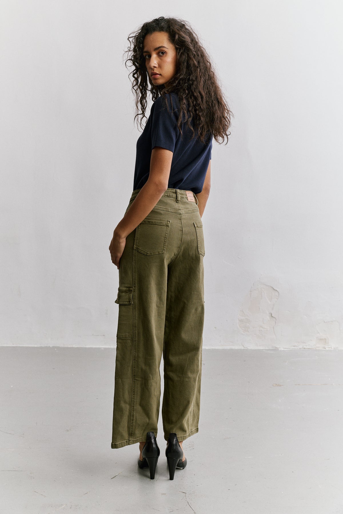 Kaki foncé, Pantalon Cargo Taille Haute Coupe Droite - Vue 6 - Place du Jour