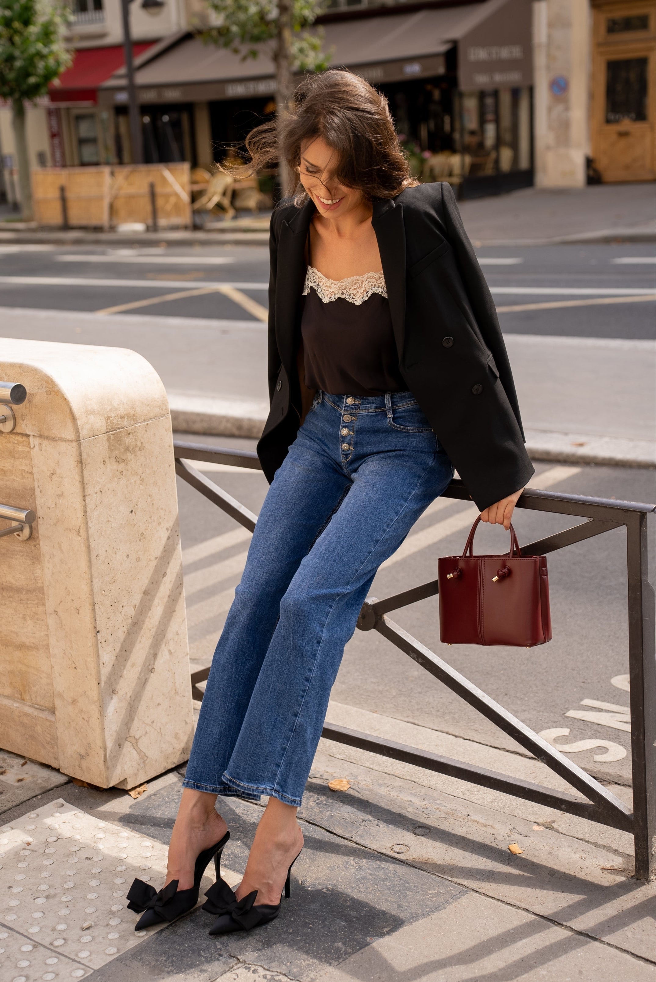 Jean bleu fonce,Jean coupe droite avec boutons fantaisies - Jean femme - Place du jour