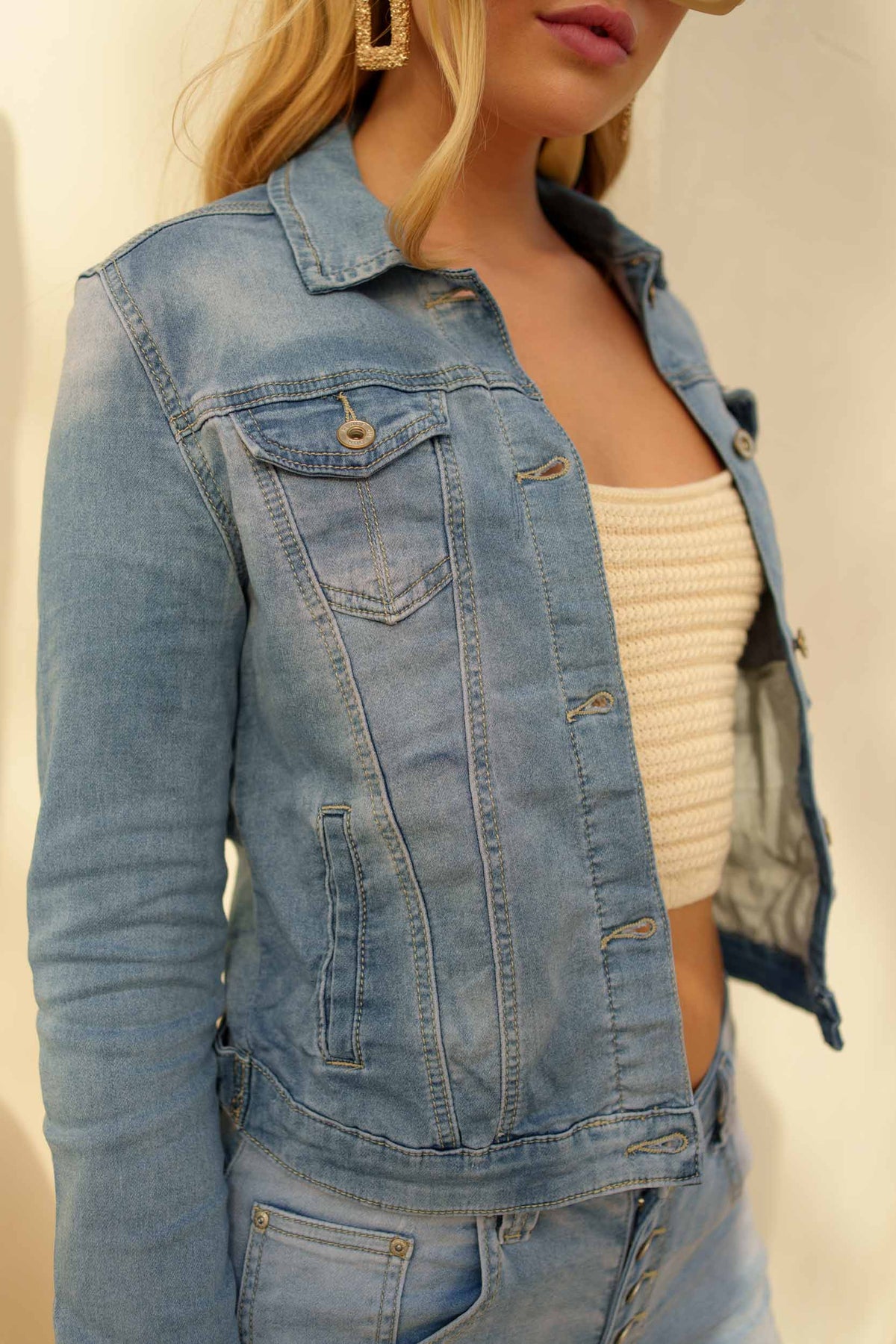 Jean bleu clair,Veste cintrée classique en jean - Veste Femme - Place du jour