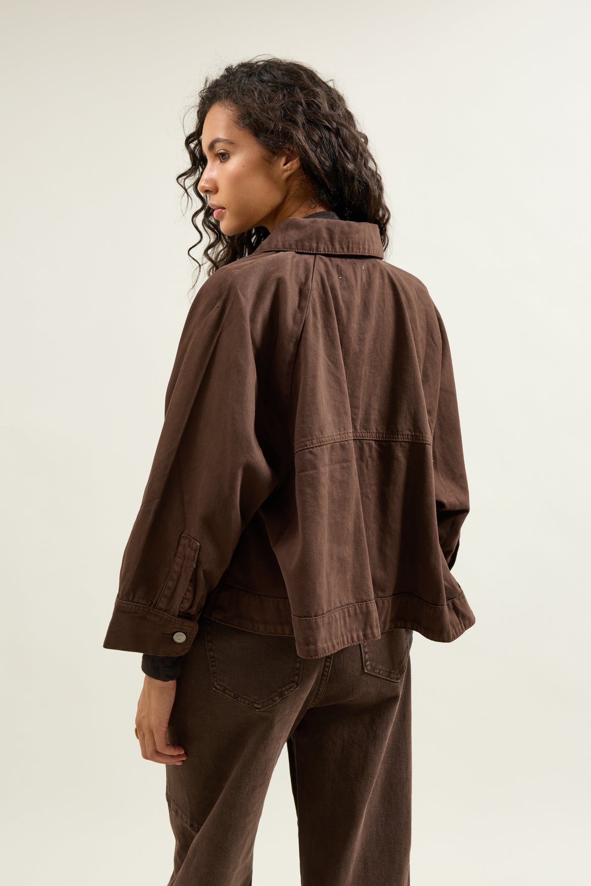 Choco, Veste Courte Boutonnée Col Chemise - Vue 5 - Place du Jour