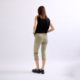 Kaki , Pantacourt en JoggJeans à Boutons - Pantacourt Femme - Place du jour