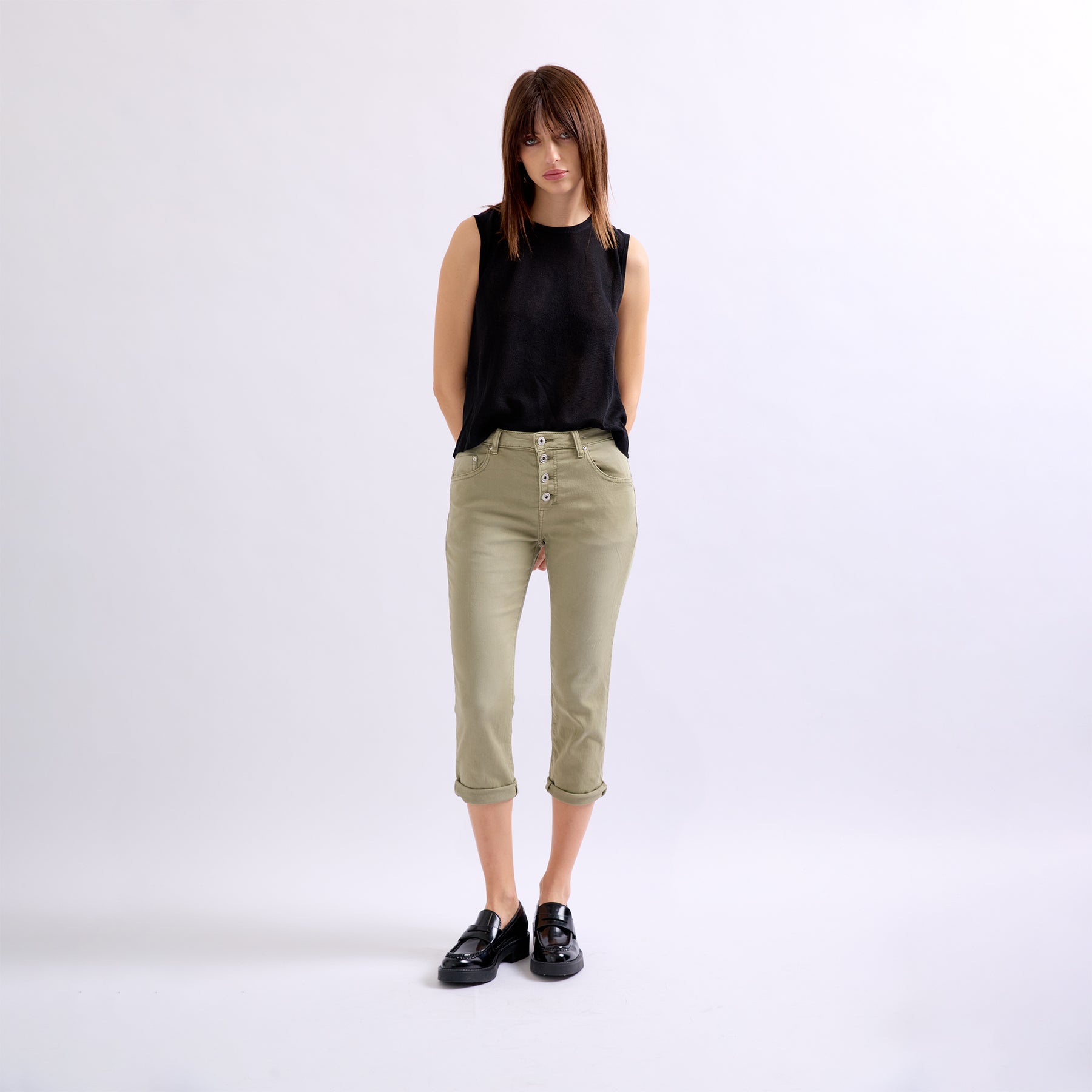 Kaki , Pantacourt en JoggJeans à Boutons - Pantacourt Femme - Place du jour