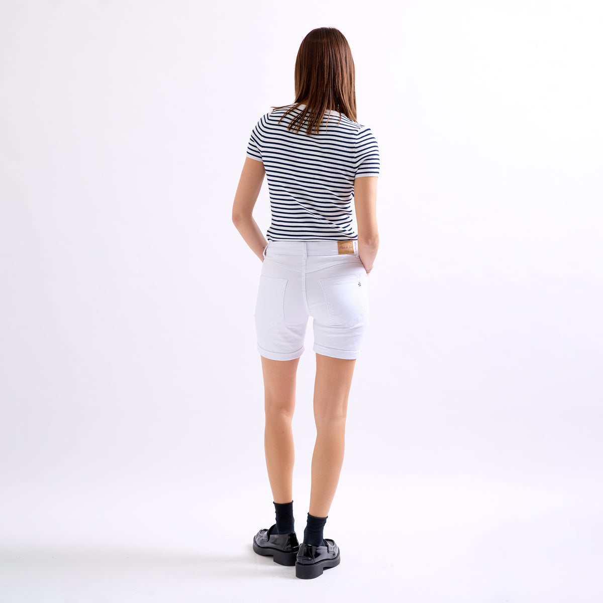 Blanc, short couleurs taille haute boutons fantaisies Place du jour