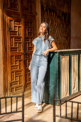 Jean bleu clair,Chemise Aurore manches courtes - Chemise femme - Place du jour