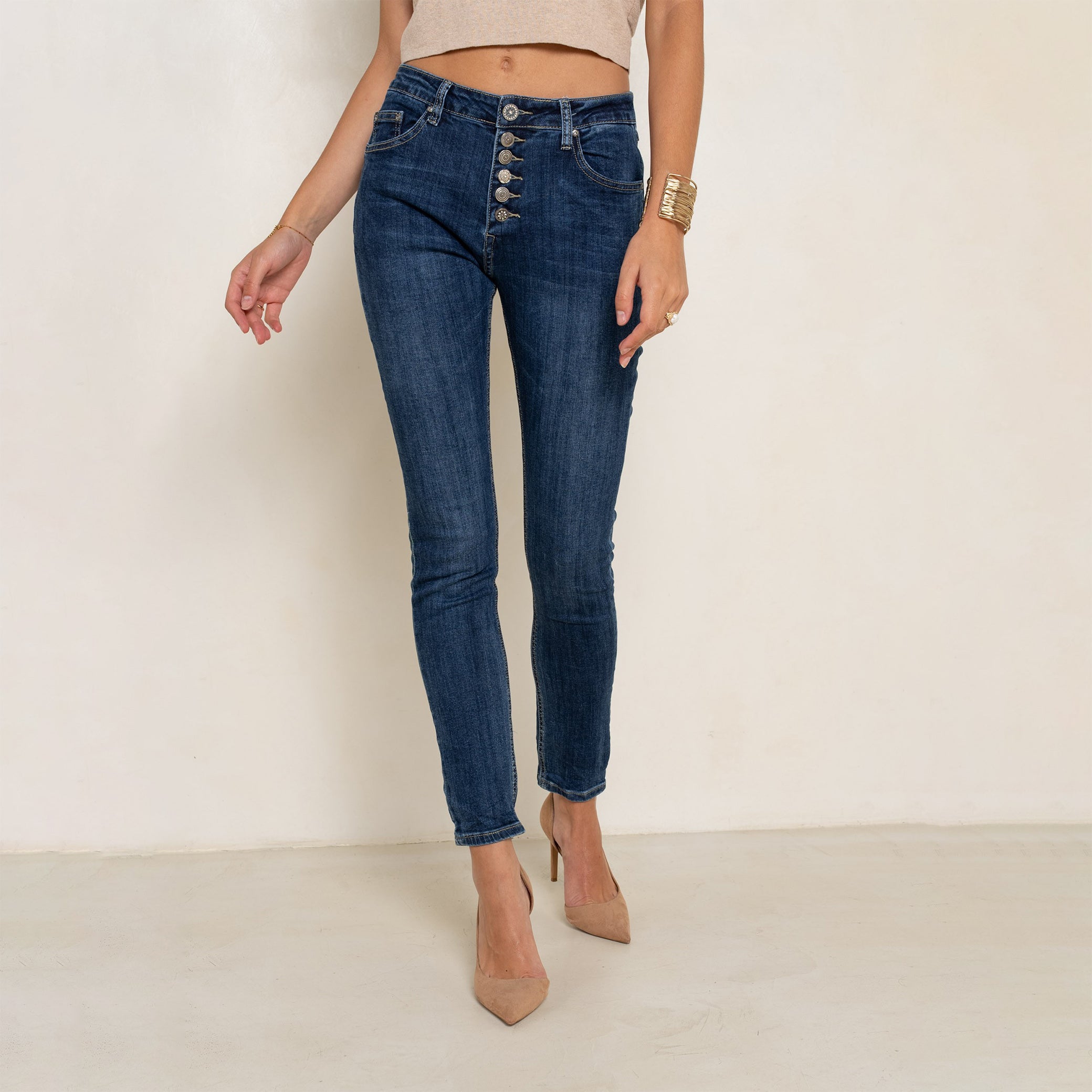Color:Jean bleu fonce,Jeans Bella Boyfriend à boutons argentés - Jean femme - Place du jour