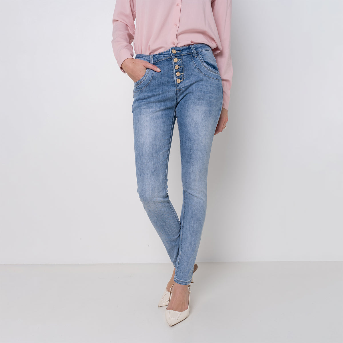 Jean bleu clair,Jean Boyfriend taille haute boutons dorés - Jean femme - Place du jour