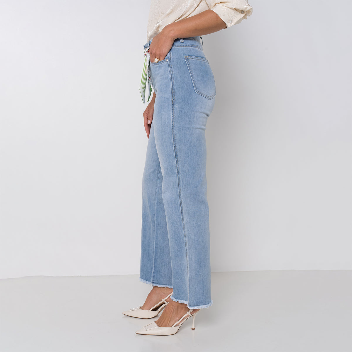 Jean bleu clair,Jean coupe droite bas frangé foulard - Jean femme - Place du jour