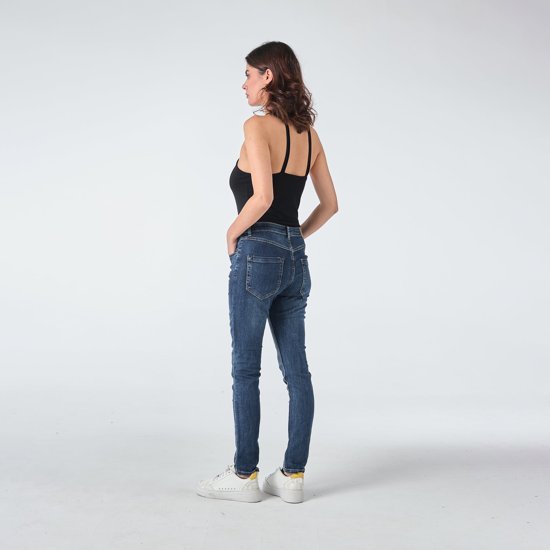 Jean bleu fonce, Jeans Boyfriend avec Boutons Fantaisies - Femme - Place du jour