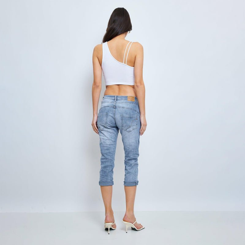 Amber Cropped Trousers in Classic High Waisted Jeans with Buttons